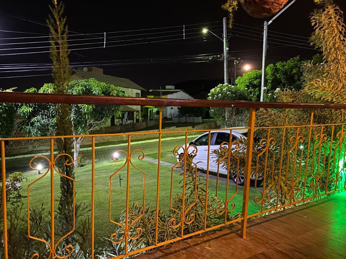 Gravata em Condomínio LINDO - Casa com 200m com 4 QTS e 5 WC Exterior foto